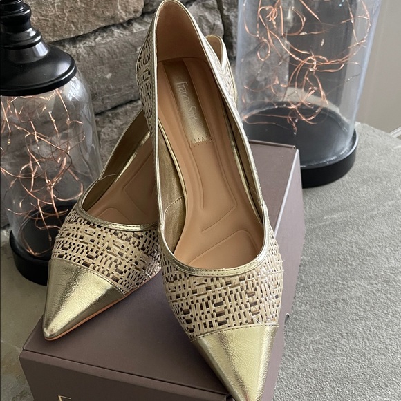 Franco Sarto Pointed Toe Kitten Pump Heels - Picture 1 of 10